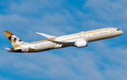 Etihad Airways Boeing 787-9 Dreamliner (A6-BLZ) at  Madrid - Barajas, Spain