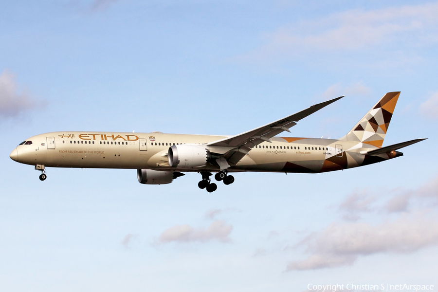 Etihad Airways Boeing 787-10 Dreamliner (A6-BMA) | Photo 433841