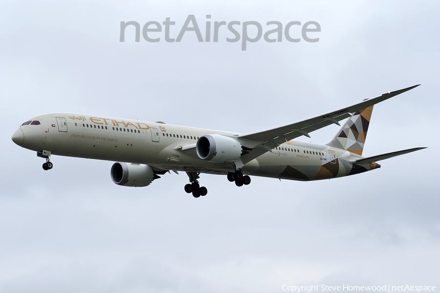 Etihad Airways Boeing 787-10 Dreamliner (A6-BMC) | Photo 525745