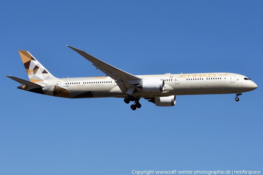 Etihad Airways Boeing 787-10 Dreamliner (A6-BME) | Photo 483262