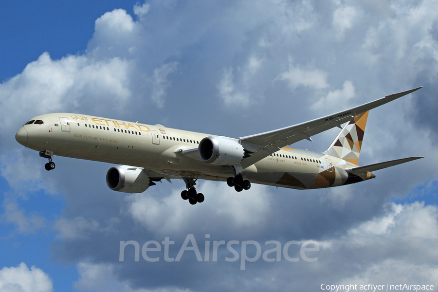 Etihad Airways Boeing 787-10 Dreamliner (A6-BMG) | Photo 397583