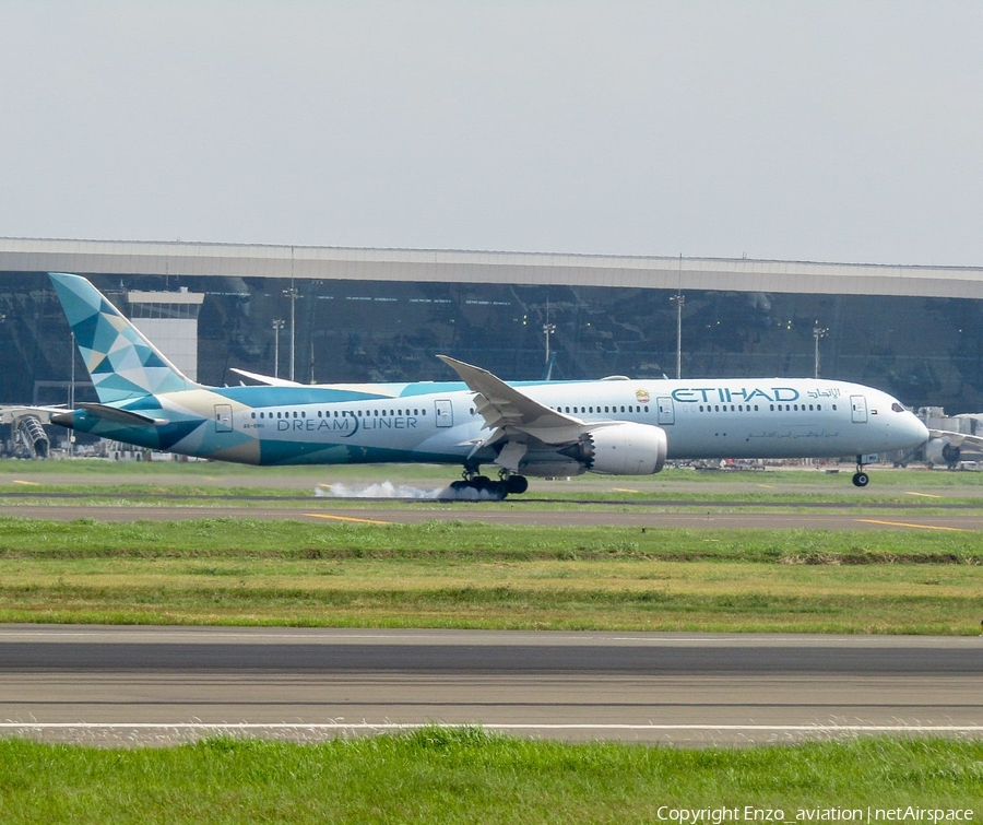 Etihad Airways Boeing 787-10 Dreamliner (A6-BMH) | Photo 535511