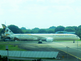 Etihad Airways Boeing 787-10 Dreamliner (A6-BMI) at  Jakarta - Soekarno-Hatta International, Indonesia