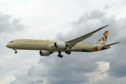 Etihad Airways Boeing 787-10 Dreamliner (A6-BMI) at  London - Heathrow, United Kingdom