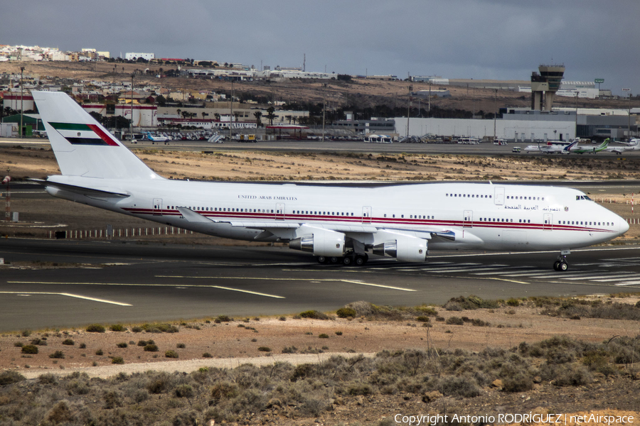 United Arab Emirates Government (Dubai) Boeing 747-433(M) (A6-COM) | Photo 372515