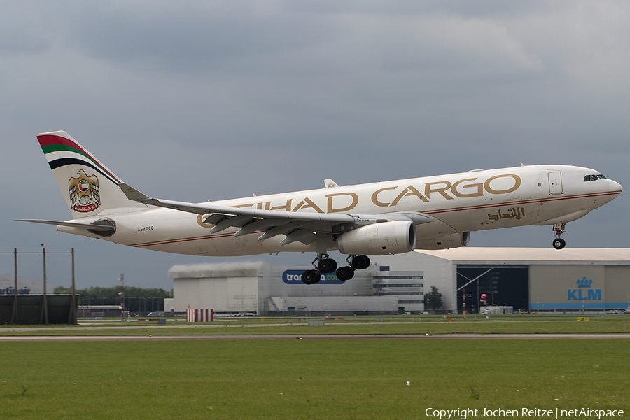 Etihad Cargo Airbus A330-243F (A6-DCB) | Photo 180238