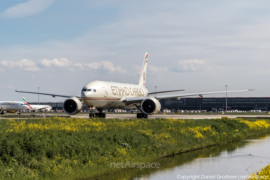 Etihad Cargo Boeing 777-FFX (A6-DDC) | Photo 90885