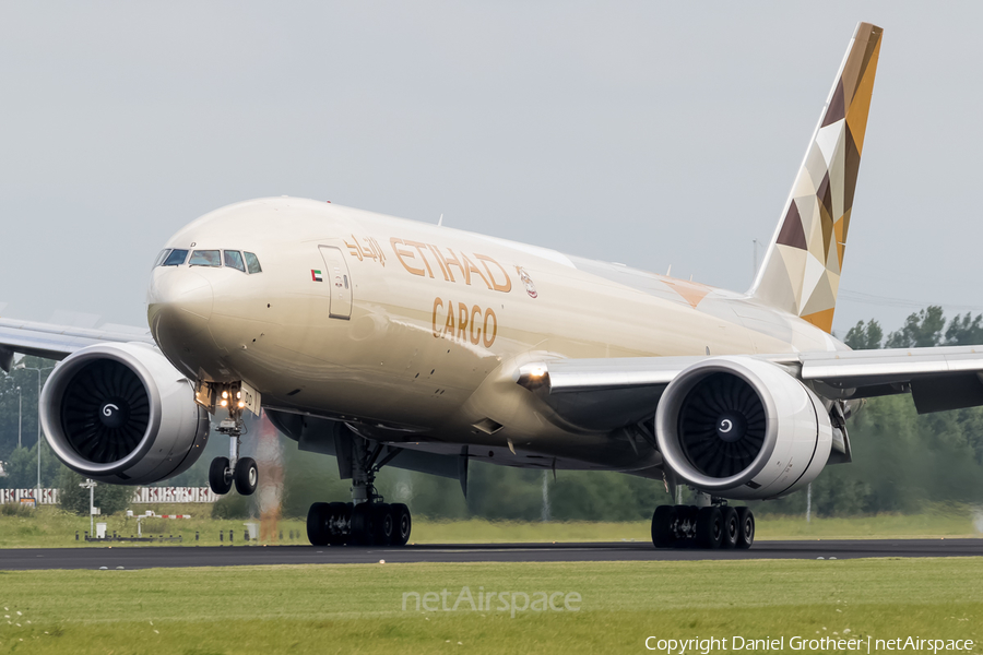 Etihad Cargo Boeing 777-FFX (A6-DDD) | Photo 135887