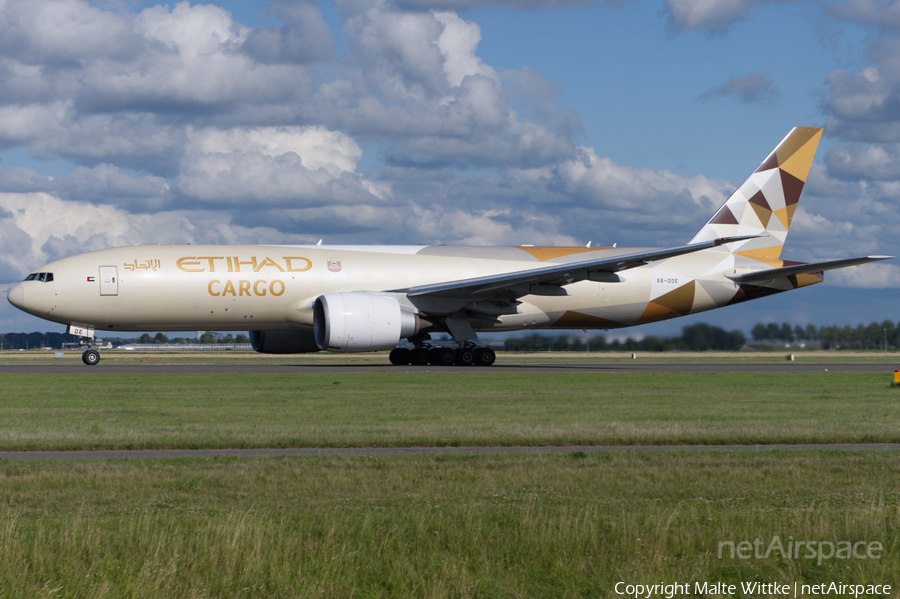 Etihad Cargo Boeing 777-FFX (A6-DDE) | Photo 393829