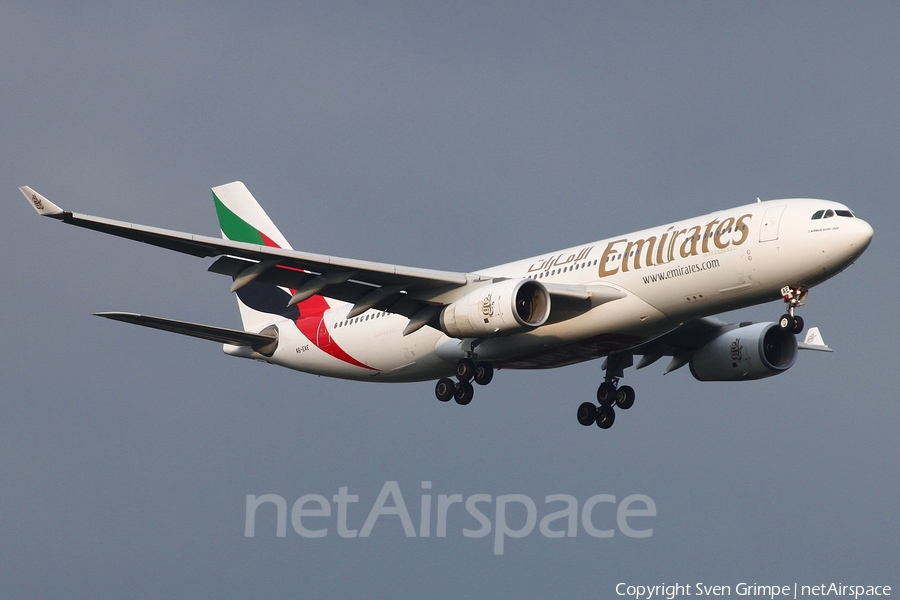 Emirates Airbus A330-243 (A6-EAE) | Photo 18492