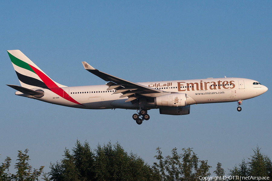 Emirates Airbus A330-243 (A6-EAH) | Photo 389410