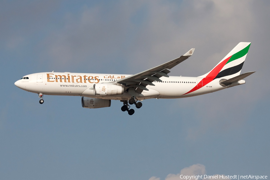 Emirates Airbus A330-243 (A6-EAM) | Photo 620325