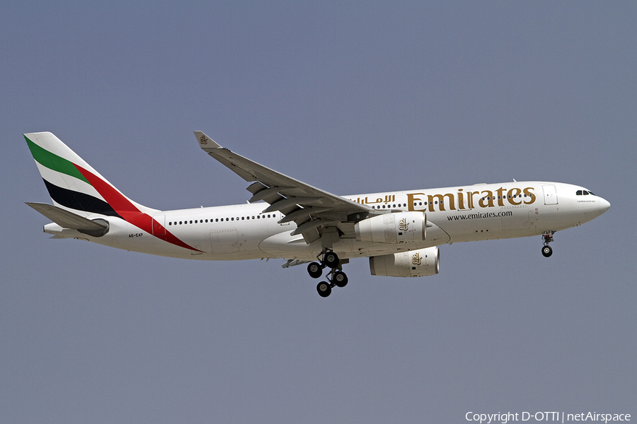 Emirates Airbus A330-243 (A6-EAP) | Photo 286806
