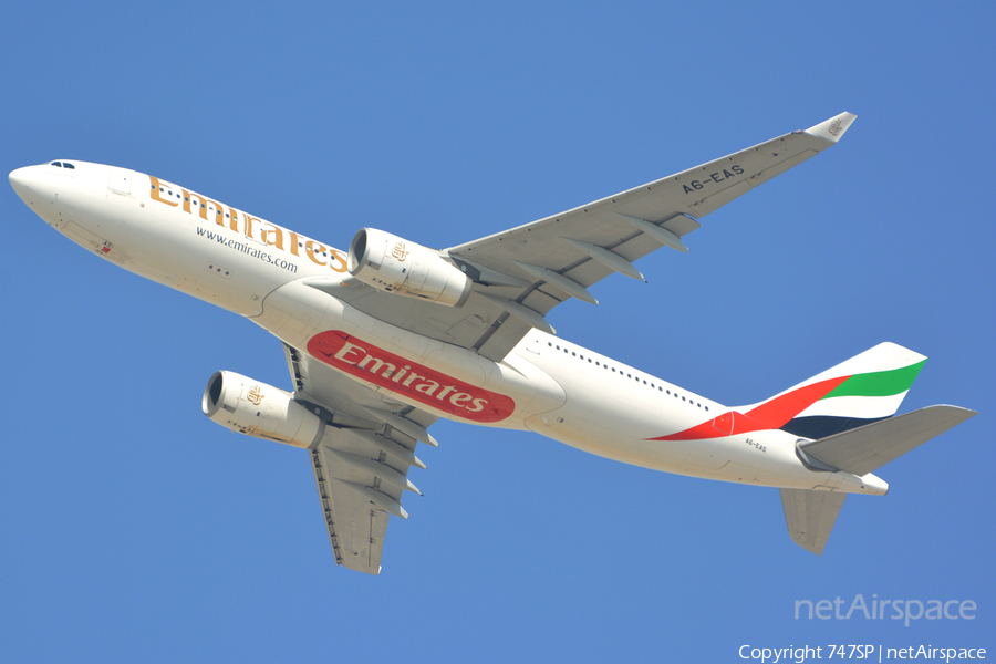 Emirates Airbus A330-243 (A6-EAS) | Photo 101710