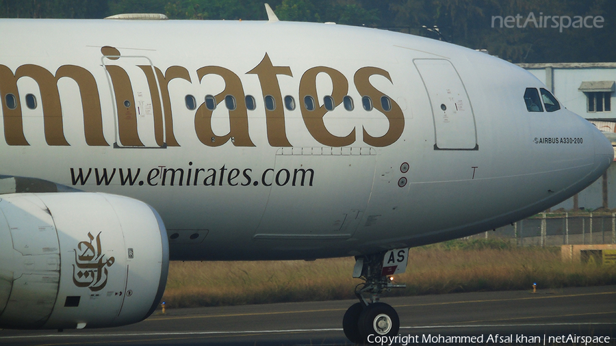 Emirates Airbus A330-243 (A6-EAS) | Photo 101017