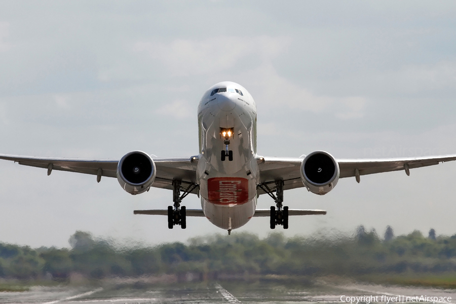 Emirates Boeing 777-31H(ER) (A6-EBA) | Photo 66918