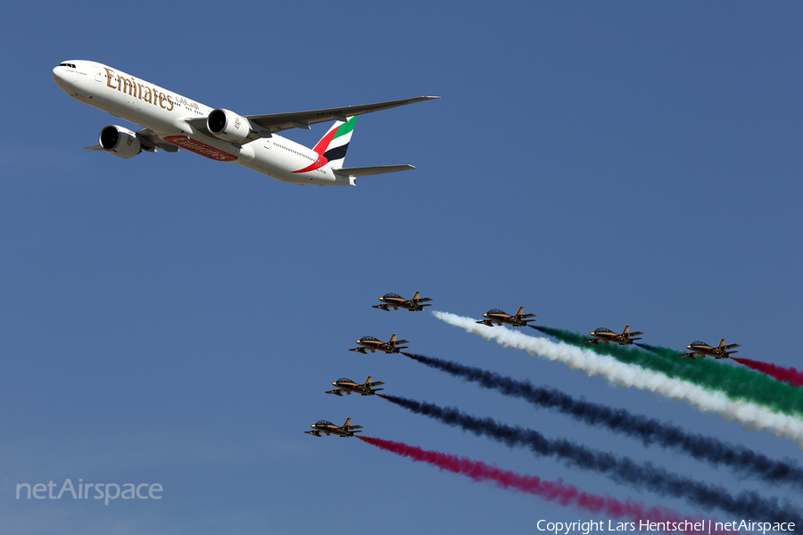Emirates Boeing 777-36N(ER) (A6-EBB) | Photo 396505