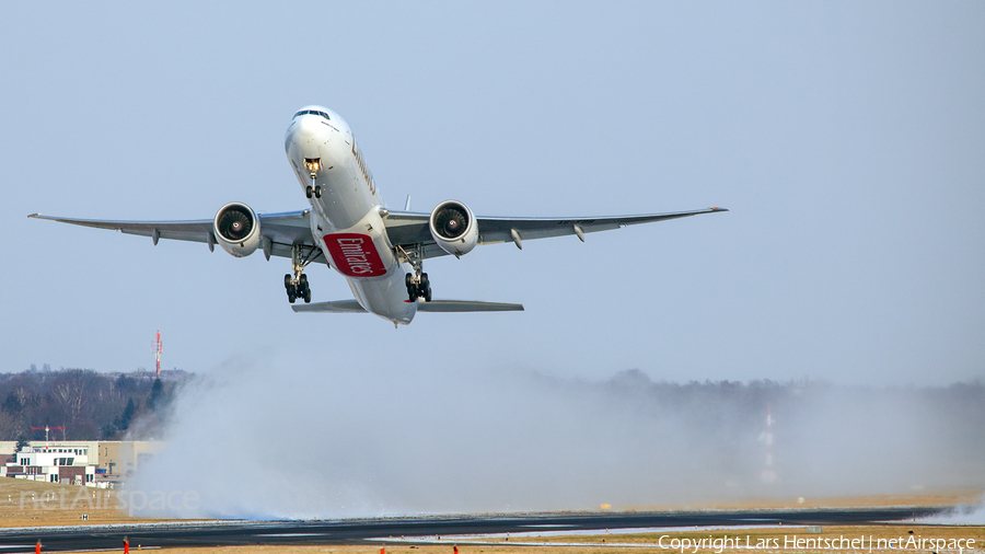 Emirates Boeing 777-36N(ER) (A6-EBB) | Photo 430508