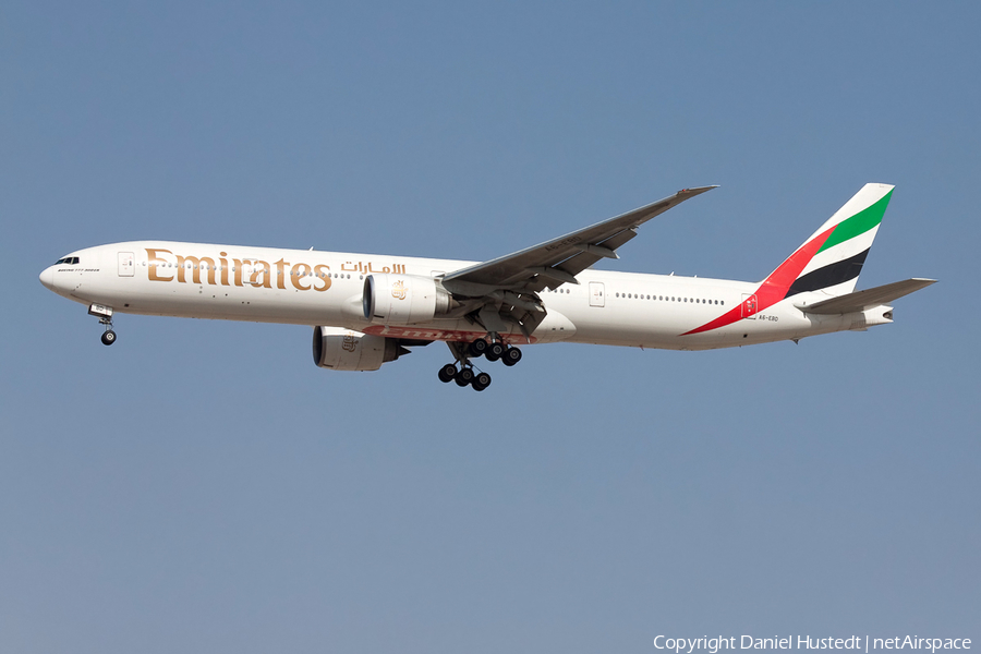 Emirates Boeing 777-31H(ER) (A6-EBD) | Photo 529273