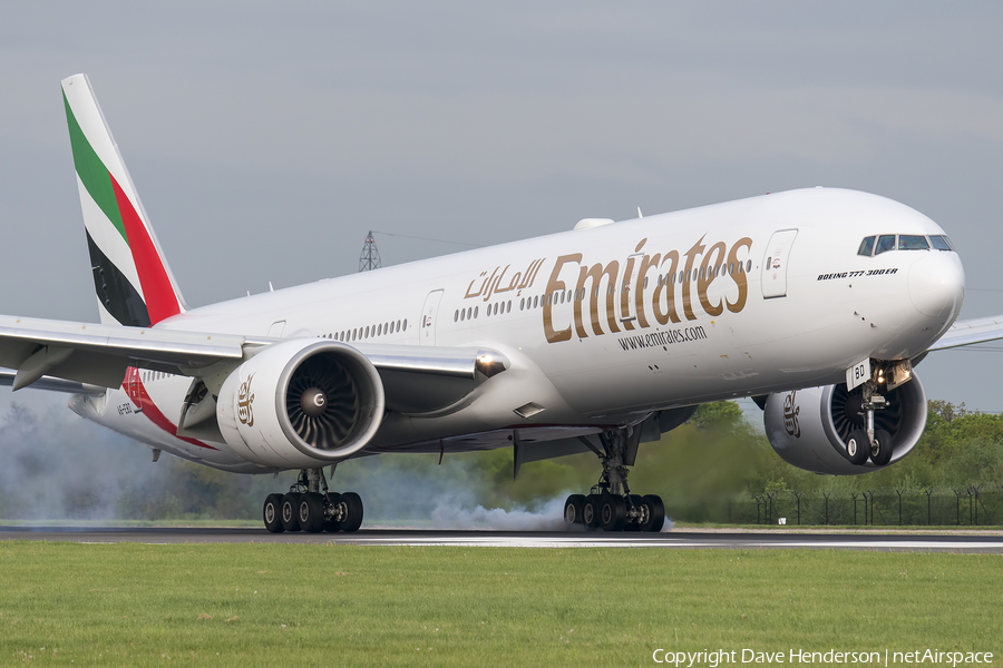 Emirates Boeing 777-31H(ER) (A6-EBD) | Photo 46844