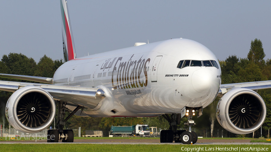 Emirates Boeing 777-36N(ER) (A6-EBE) | Photo 123395