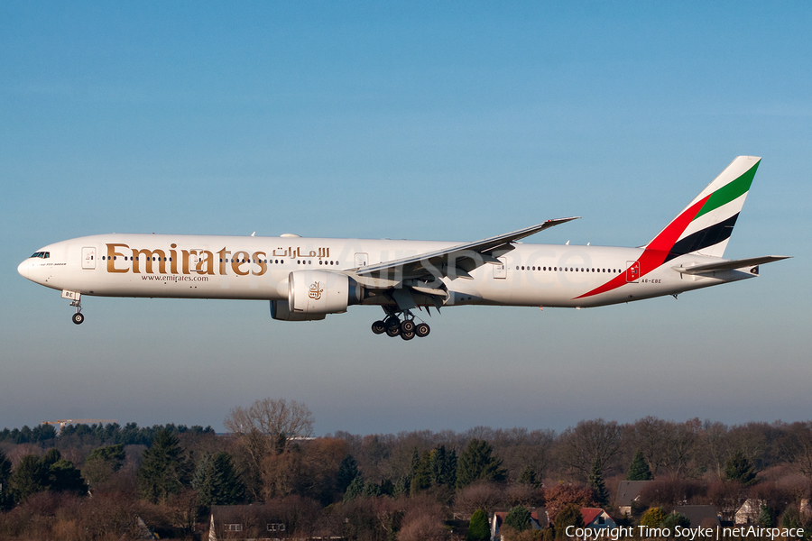 Emirates Boeing 777-36N(ER) (A6-EBE) | Photo 137101