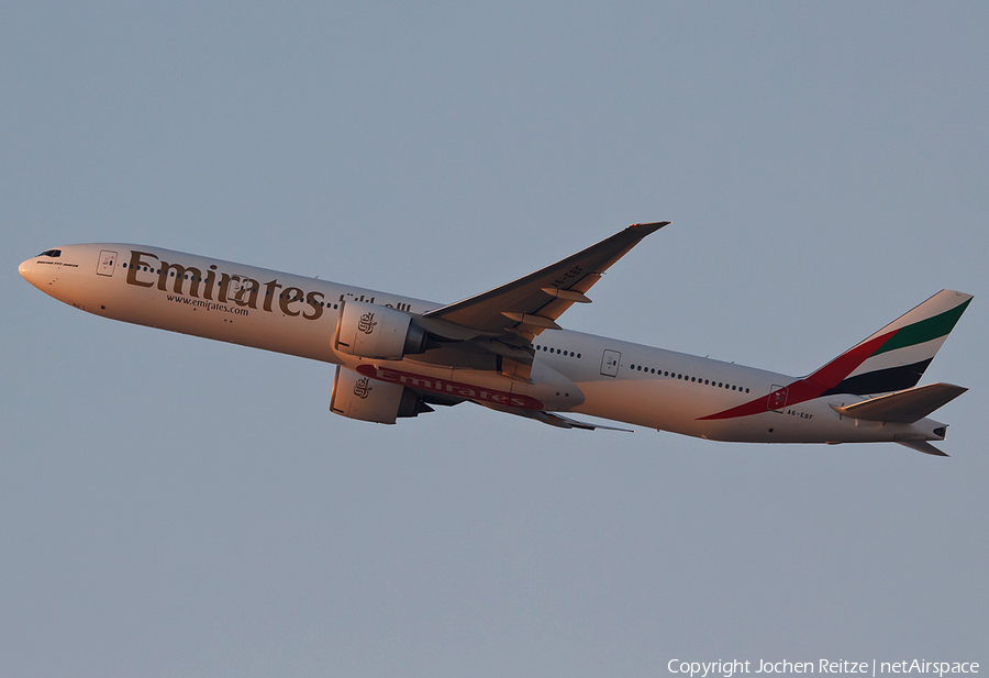 Emirates Boeing 777-31H(ER) (A6-EBF) | Photo 48798