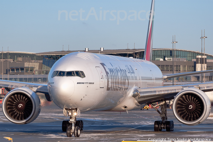 Emirates Boeing 777-36N(ER) (A6-EBI) | Photo 19199
