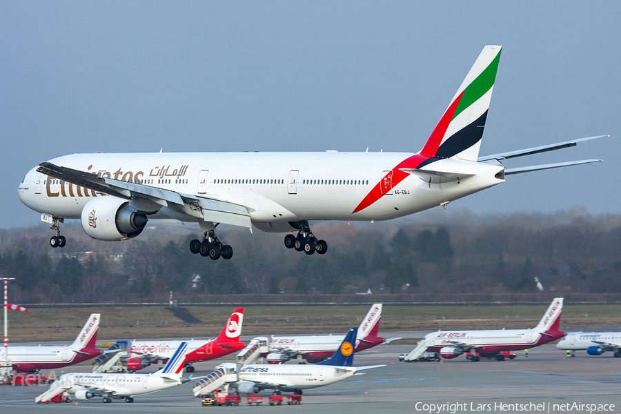 Emirates Boeing 777-36N(ER) (A6-EBJ) | Photo 449086