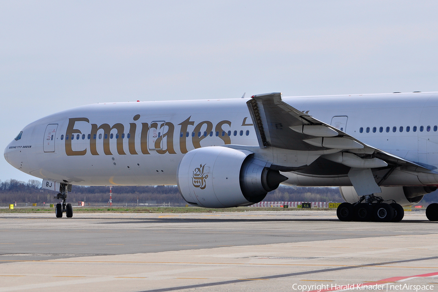 Emirates Boeing 777-36N(ER) (A6-EBJ) | Photo 293799