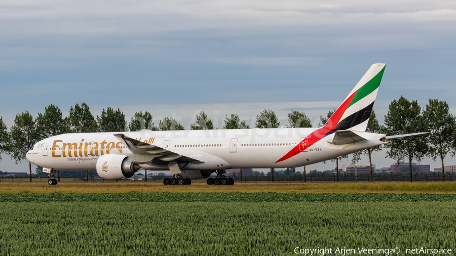 Emirates Boeing 777-31H(ER) (A6-EBK) | Photo 482075