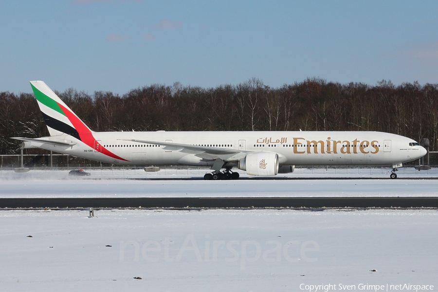 Emirates Boeing 777-31H(ER) (A6-EBK) | Photo 21907