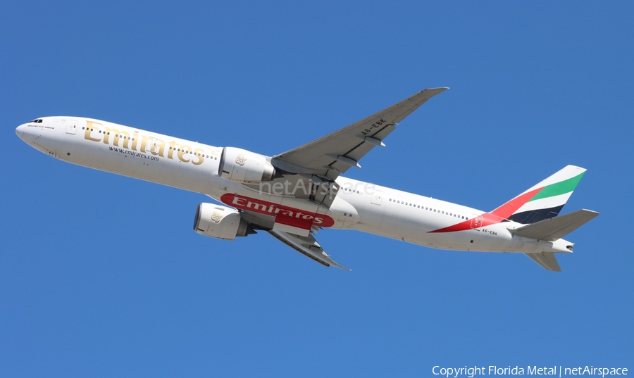 Emirates Boeing 777-31H(ER) (A6-EBK) | Photo 516052