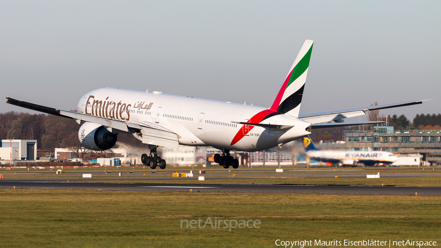 Emirates Boeing 777-31H(ER) (A6-EBP) | Photo 132676