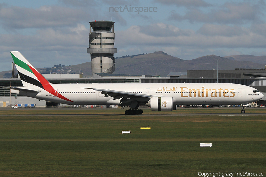 Emirates Boeing 777-31H(ER) (A6-EBR) | Photo 45579