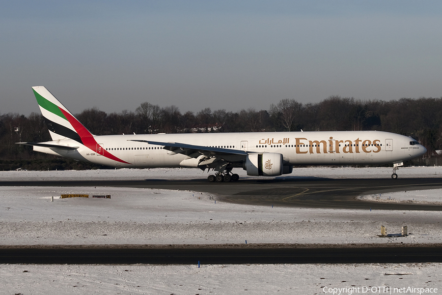 Emirates Boeing 777-31H(ER) (A6-EBR) | Photo 284896
