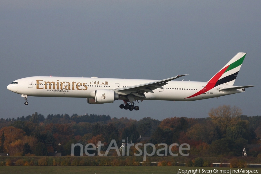 Emirates Boeing 777-31H(ER) (A6-EBS) | Photo 90178