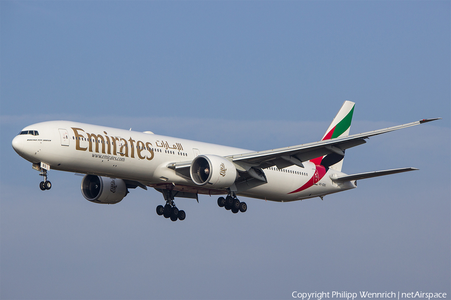 Emirates Boeing 777-31H(ER) (A6-EBS) | Photo 90621