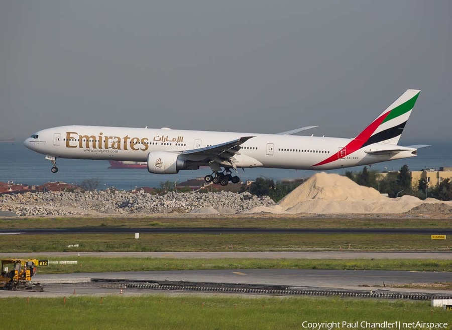 Emirates Boeing 777-31H(ER) (A6-EBS) | Photo 75733