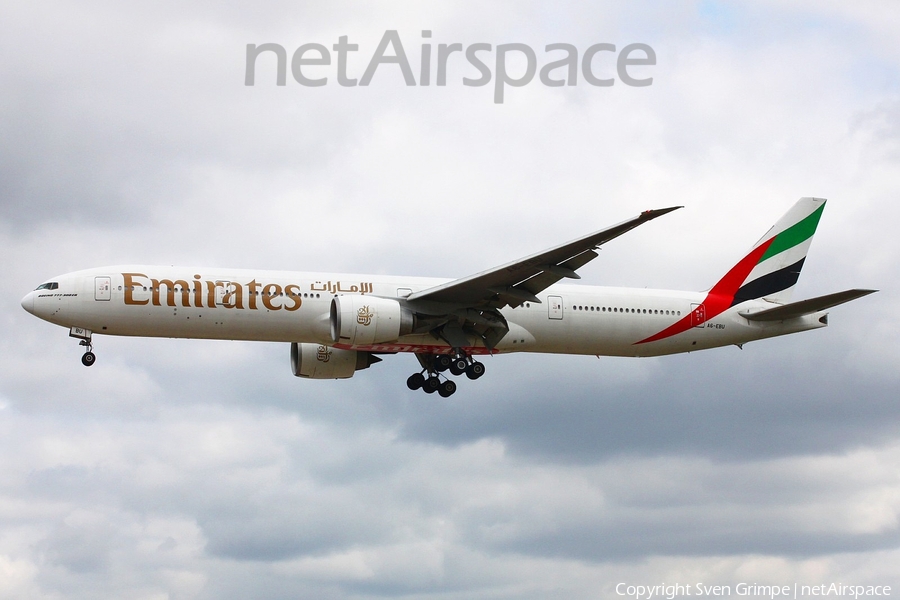 Emirates Boeing 777-31H(ER) (A6-EBU) | Photo 41000