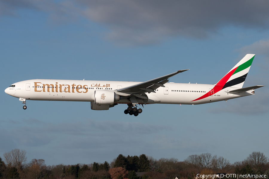 Emirates Boeing 777-31H(ER) (A6-EBW) | Photo 192872