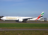 Emirates Boeing 777-31H(ER) (A6-EBW) at  Hamburg - Fuhlsbuettel (Helmut Schmidt), Germany