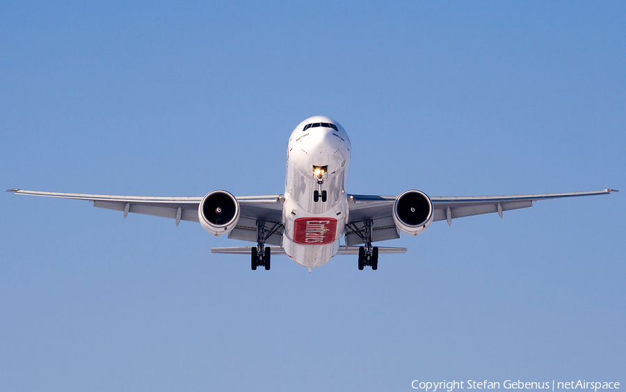 Emirates Boeing 777-31H(ER) (A6-EBW) | Photo 30
