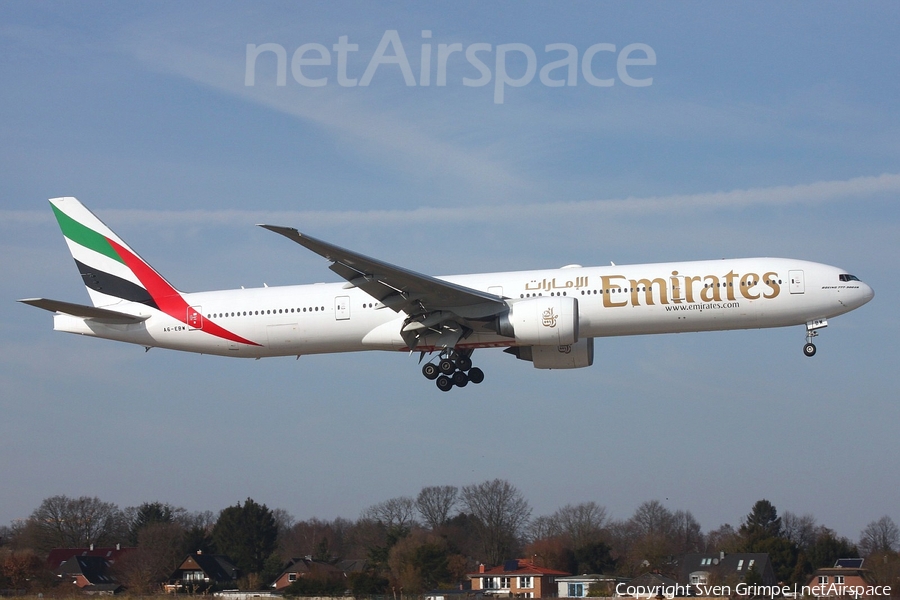 Emirates Boeing 777-31H(ER) (A6-EBW) | Photo 338245