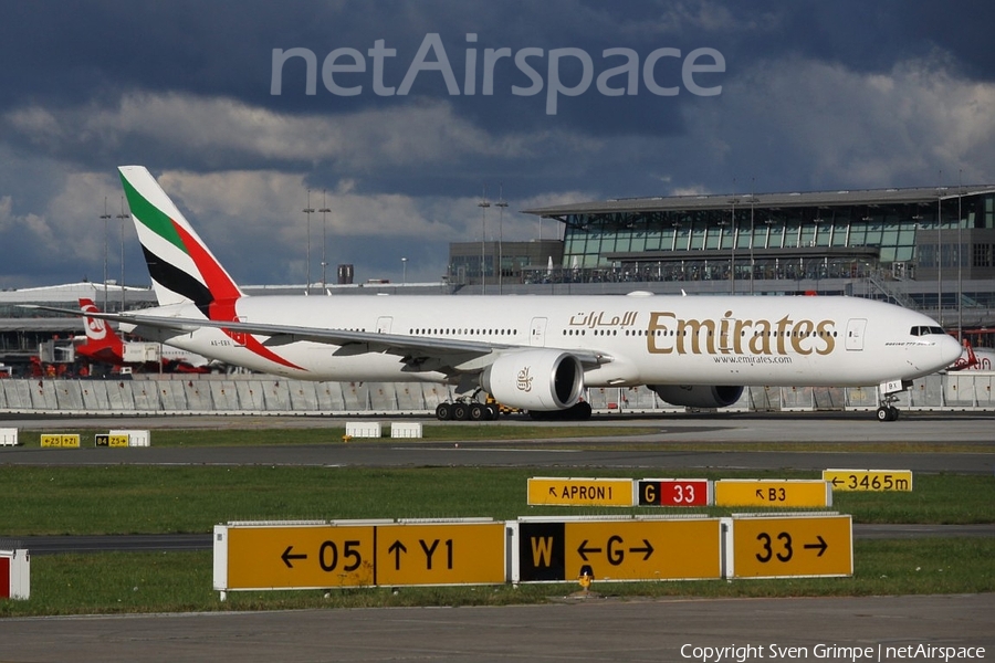 Emirates Boeing 777-31H(ER) (A6-EBX) | Photo 126620