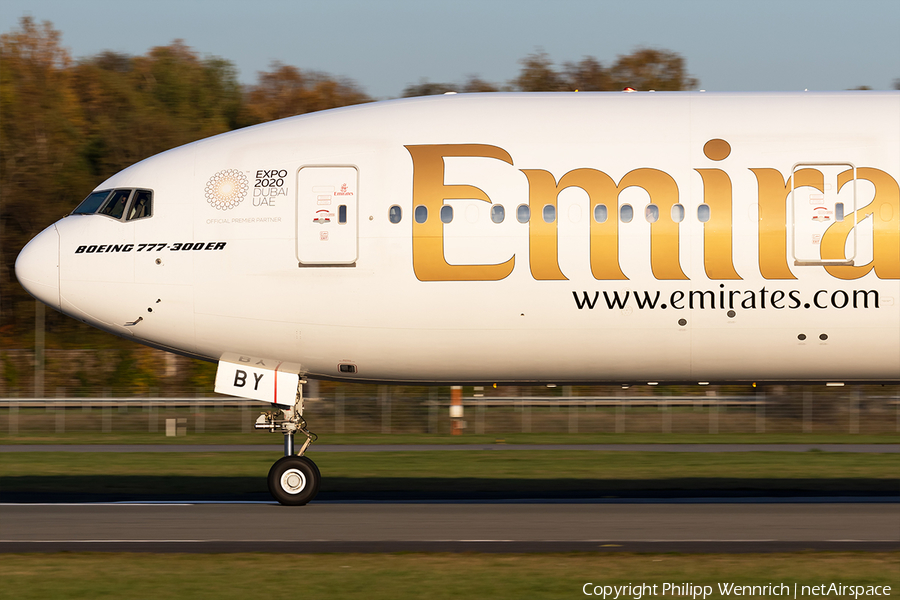 Emirates Boeing 777-31H(ER) (A6-EBY) | Photo 356062