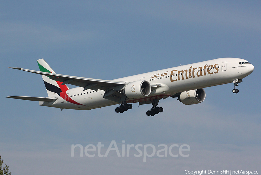 Emirates Boeing 777-31H(ER) (A6-EBY) | Photo 405784