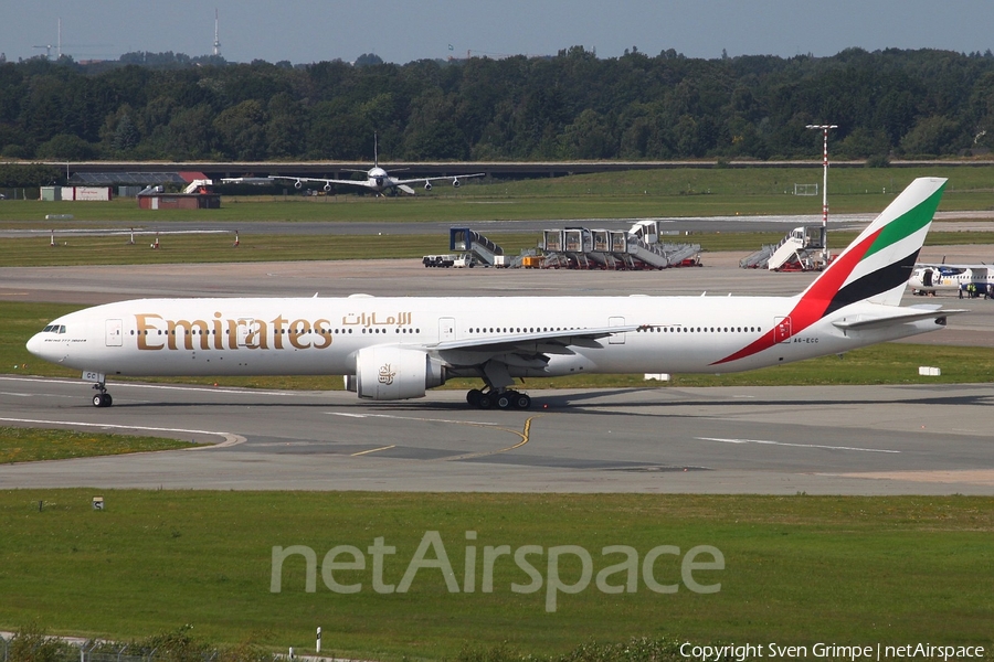Emirates Boeing 777-36N(ER) (A6-ECC) | Photo 28926