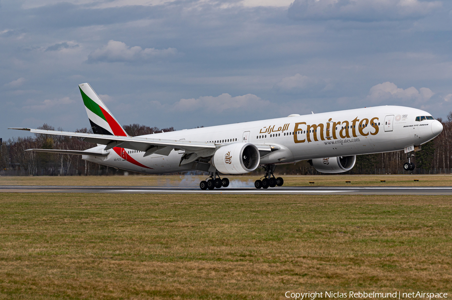 Emirates Boeing 777-31H(ER) (A6-ECG) | Photo 438850