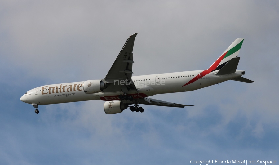 Emirates Boeing 777-31H(ER) (A6-ECH) | Photo 326632